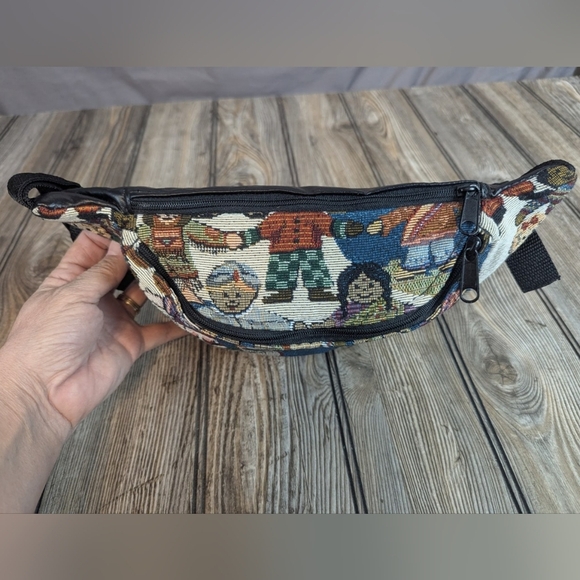 Tapestry Fanny Pack Multicultural Children - Picture 5 of 9